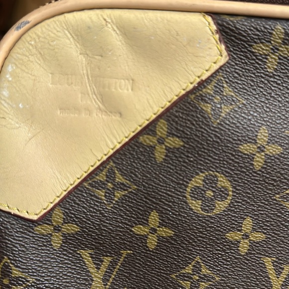 Louis Vuitton carry on luxury item - Picture 11 of 14